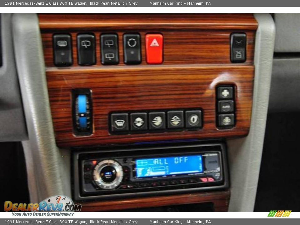 1991 Mercedes-Benz E Class 300 TE Wagon Black Pearl Metallic / Grey Photo #11