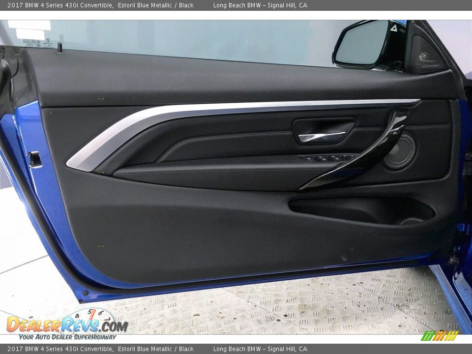 Door Panel of 2017 BMW 4 Series 430i Convertible Photo #23