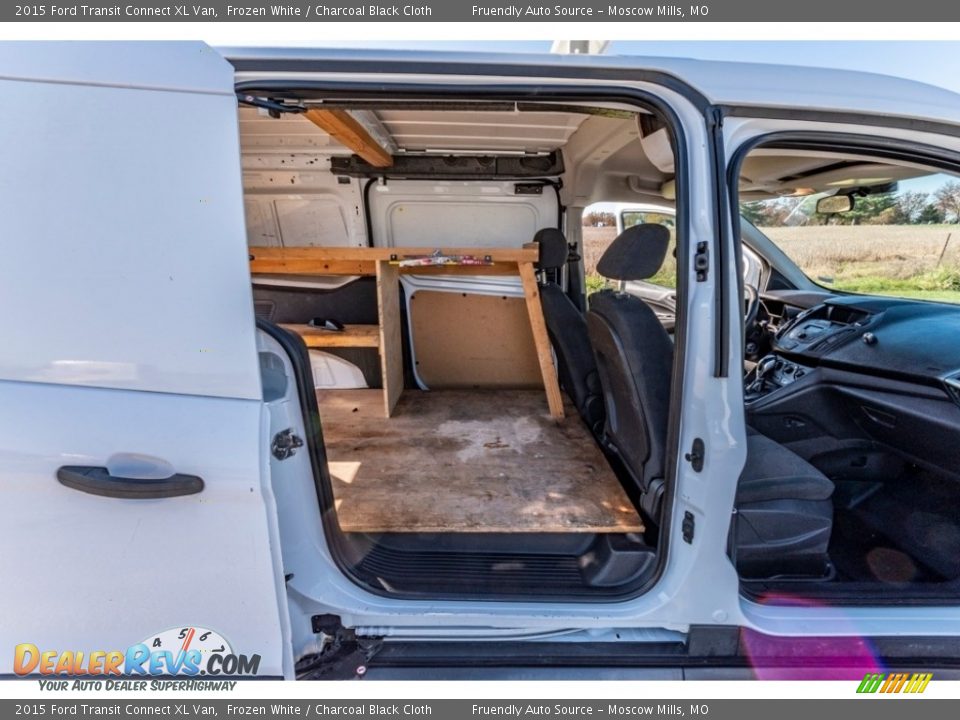 2015 Ford Transit Connect XL Van Frozen White / Charcoal Black Cloth Photo #25