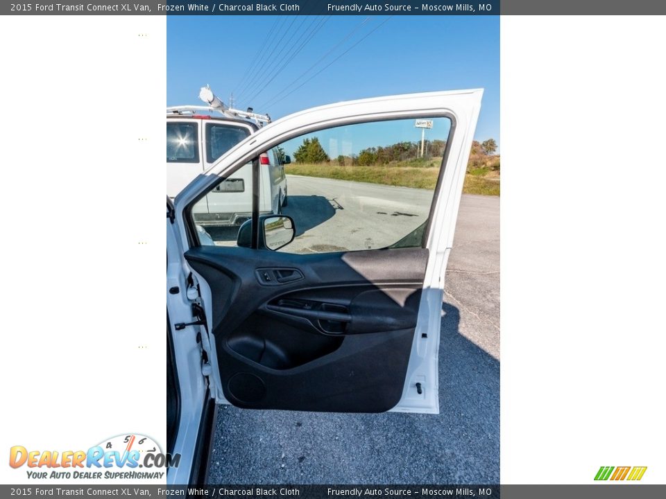 2015 Ford Transit Connect XL Van Frozen White / Charcoal Black Cloth Photo #28