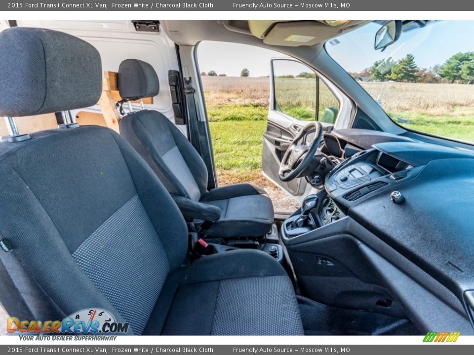 2015 Ford Transit Connect XL Van Frozen White / Charcoal Black Cloth Photo #30