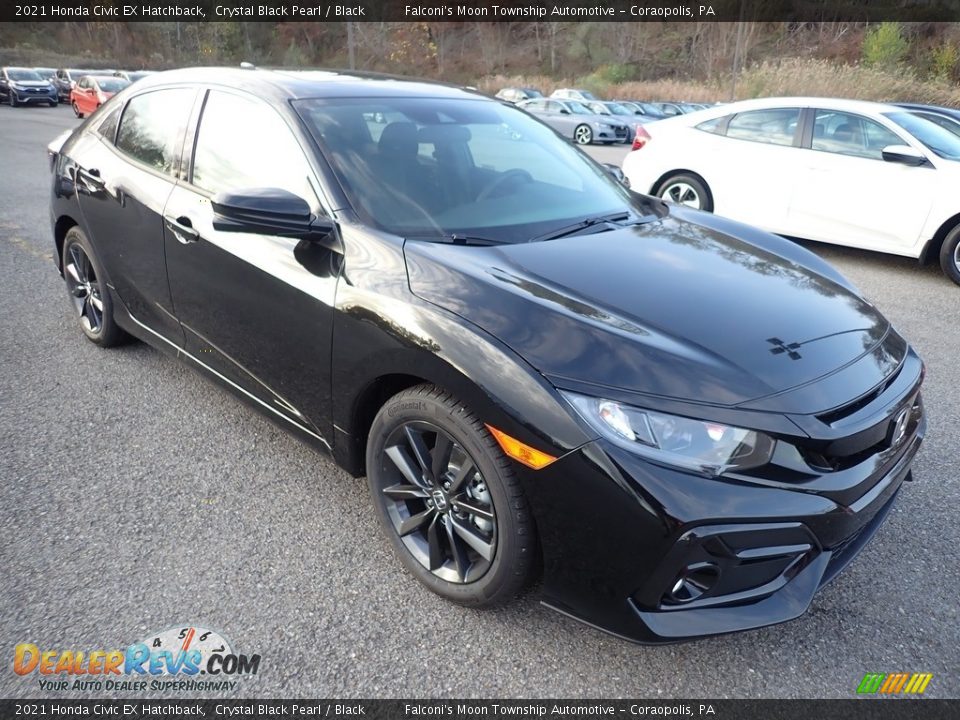 Front 3/4 View of 2021 Honda Civic EX Hatchback Photo #5