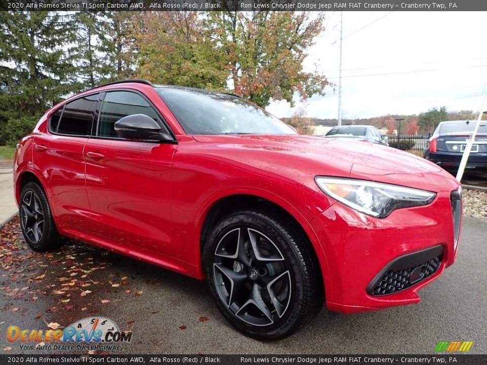 Front 3/4 View of 2020 Alfa Romeo Stelvio TI Sport Carbon AWD Photo #3