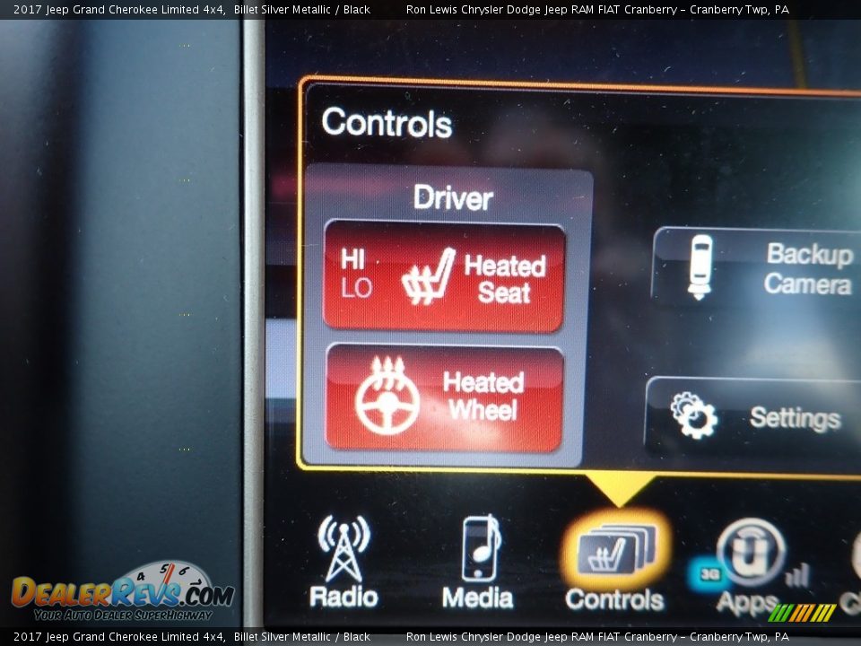 Controls of 2017 Jeep Grand Cherokee Limited 4x4 Photo #19