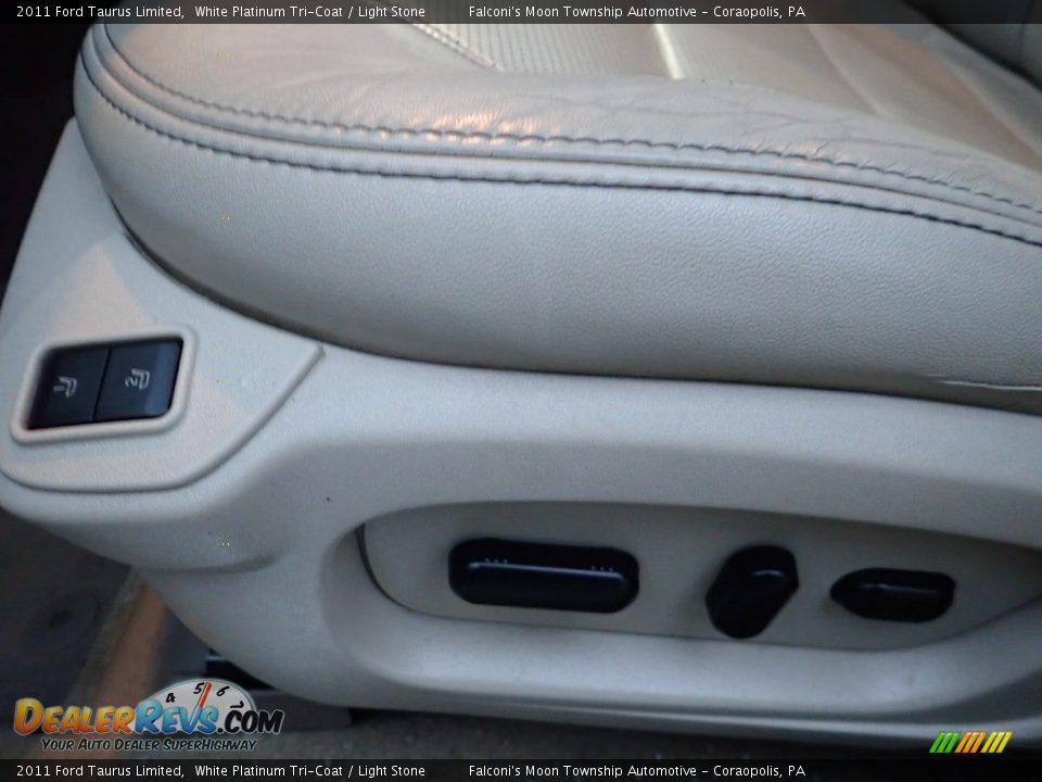 2011 Ford Taurus Limited White Platinum Tri-Coat / Light Stone Photo #20