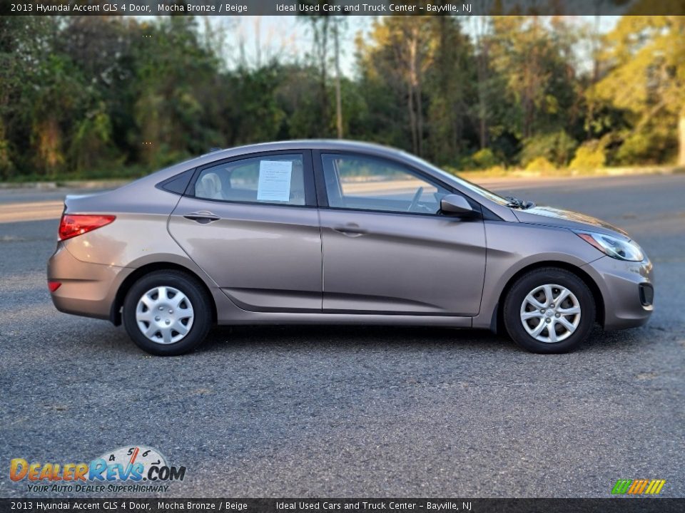 2013 Hyundai Accent GLS 4 Door Mocha Bronze / Beige Photo #6