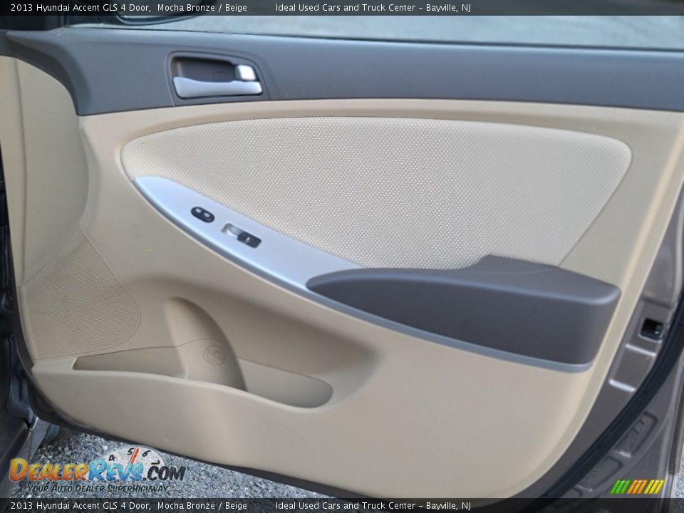2013 Hyundai Accent GLS 4 Door Mocha Bronze / Beige Photo #9