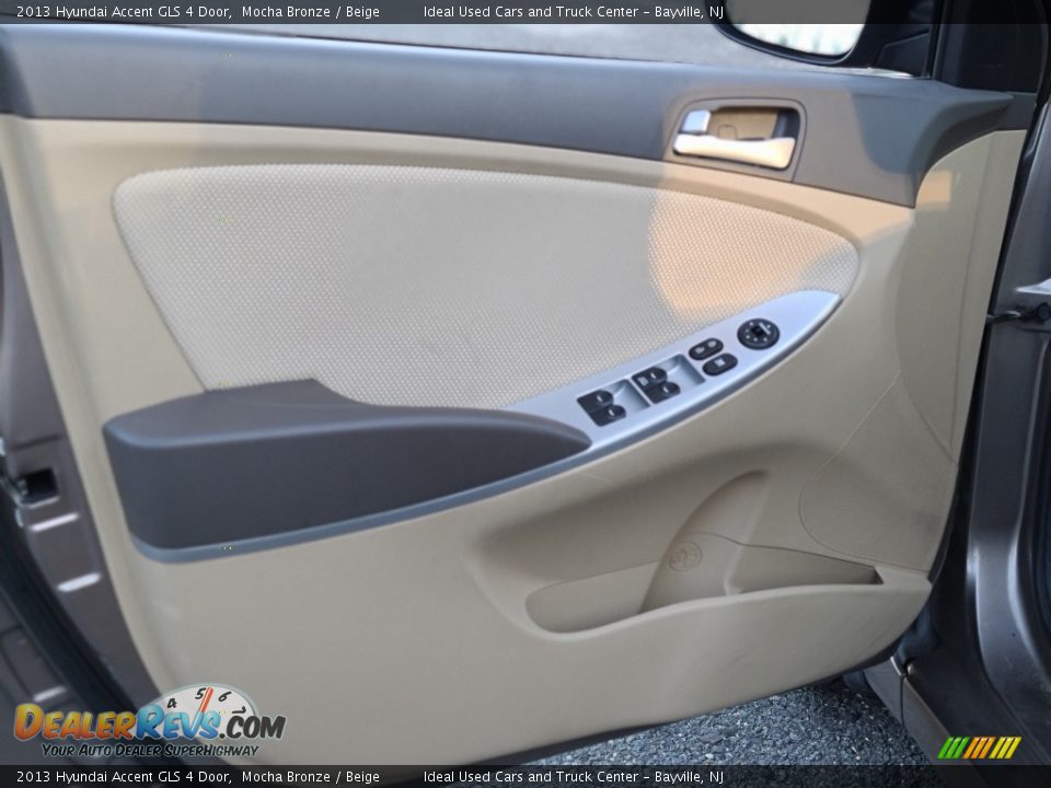 2013 Hyundai Accent GLS 4 Door Mocha Bronze / Beige Photo #14