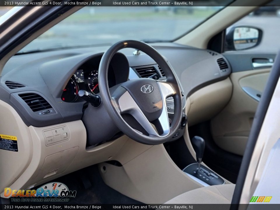 2013 Hyundai Accent GLS 4 Door Mocha Bronze / Beige Photo #15