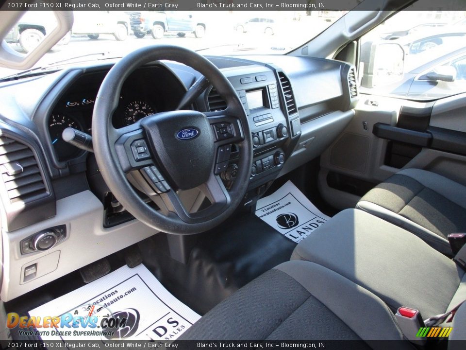 2017 Ford F150 XL Regular Cab Oxford White / Earth Gray Photo #6