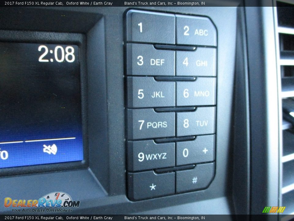 2017 Ford F150 XL Regular Cab Oxford White / Earth Gray Photo #22