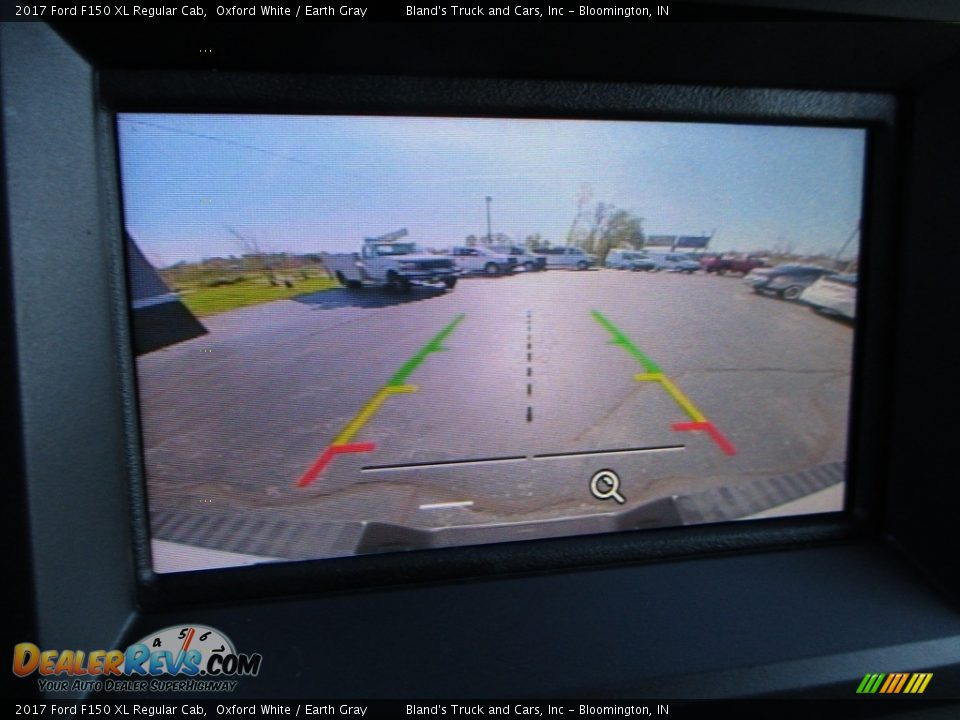 2017 Ford F150 XL Regular Cab Oxford White / Earth Gray Photo #23