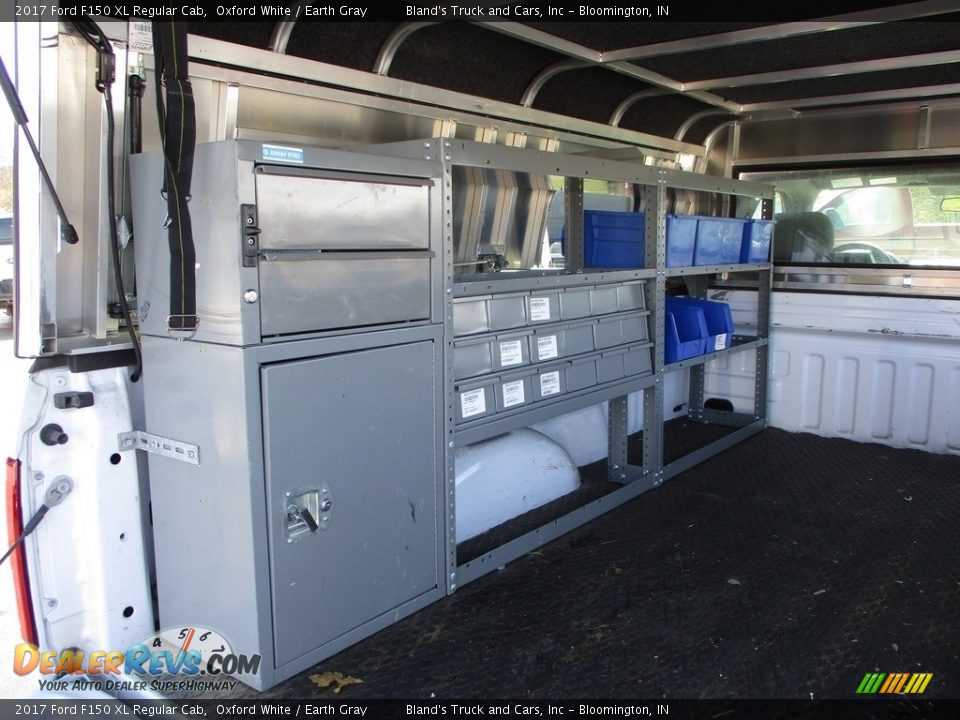 2017 Ford F150 XL Regular Cab Oxford White / Earth Gray Photo #32