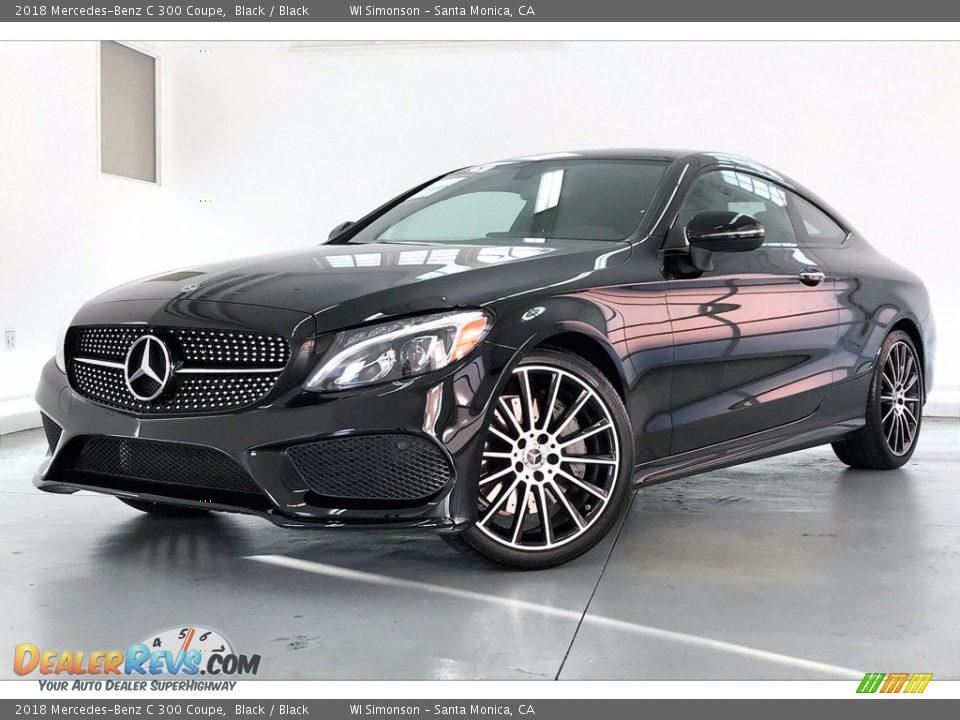 Front 3/4 View of 2018 Mercedes-Benz C 300 Coupe Photo #12