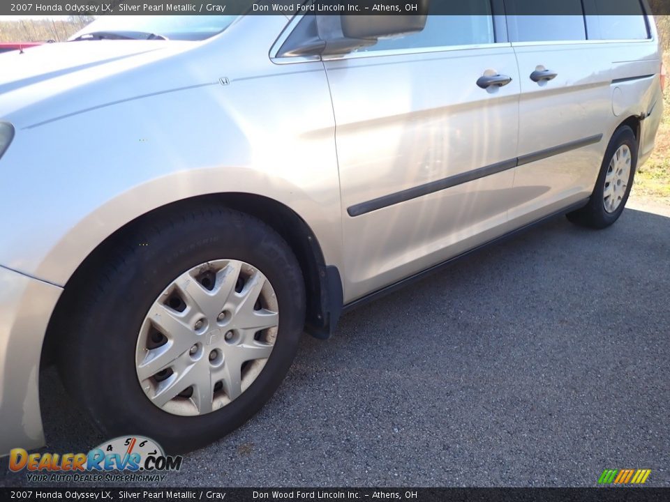 2007 Honda Odyssey LX Silver Pearl Metallic / Gray Photo #6