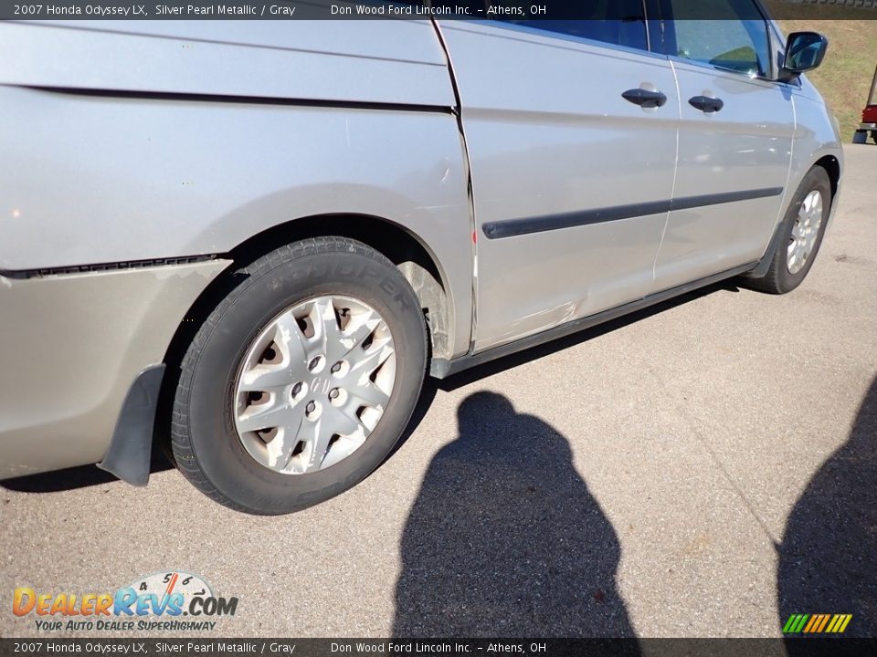 2007 Honda Odyssey LX Silver Pearl Metallic / Gray Photo #11