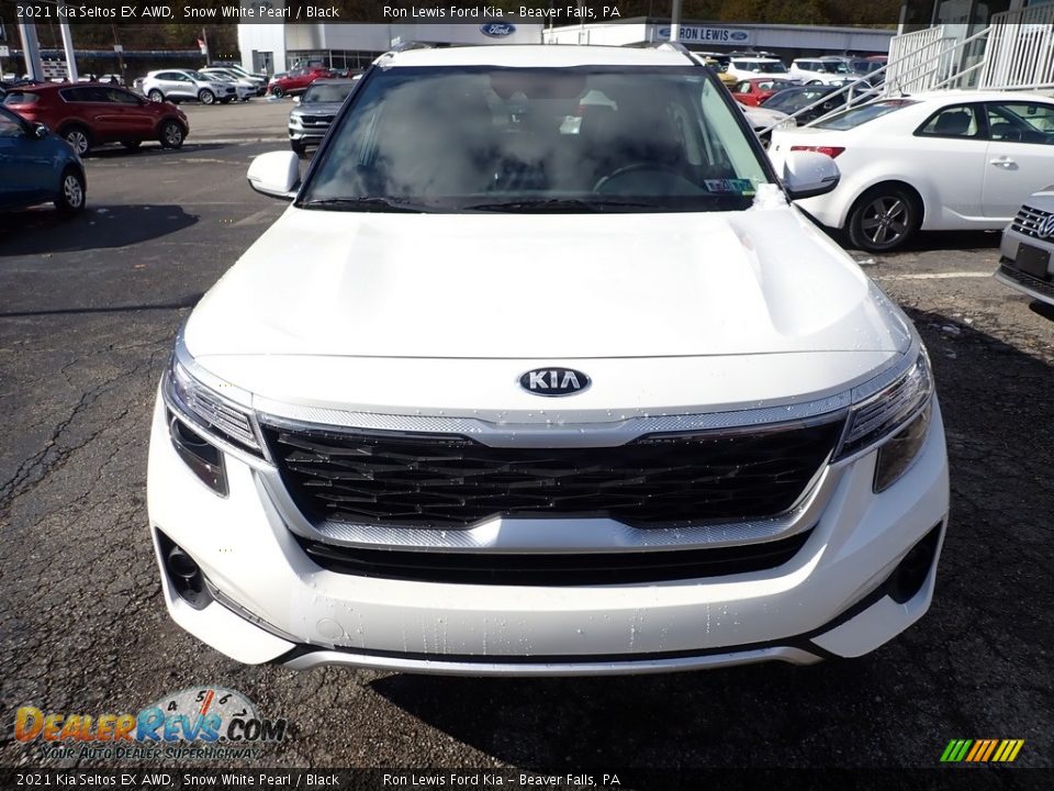 2021 Kia Seltos EX AWD Snow White Pearl / Black Photo #4