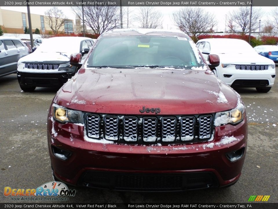 2020 Jeep Grand Cherokee Altitude 4x4 Velvet Red Pearl / Black Photo #2