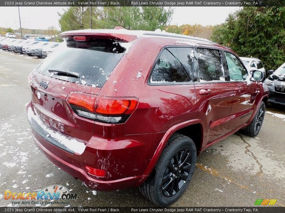 2020 Jeep Grand Cherokee Altitude 4x4 Velvet Red Pearl / Black Photo #5