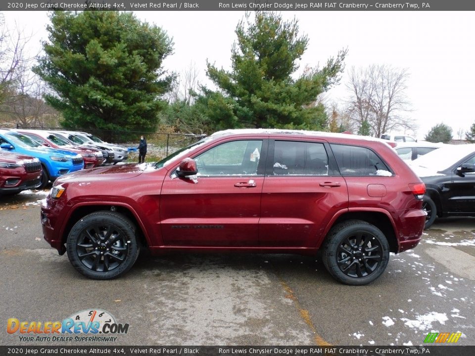 2020 Jeep Grand Cherokee Altitude 4x4 Velvet Red Pearl / Black Photo #9