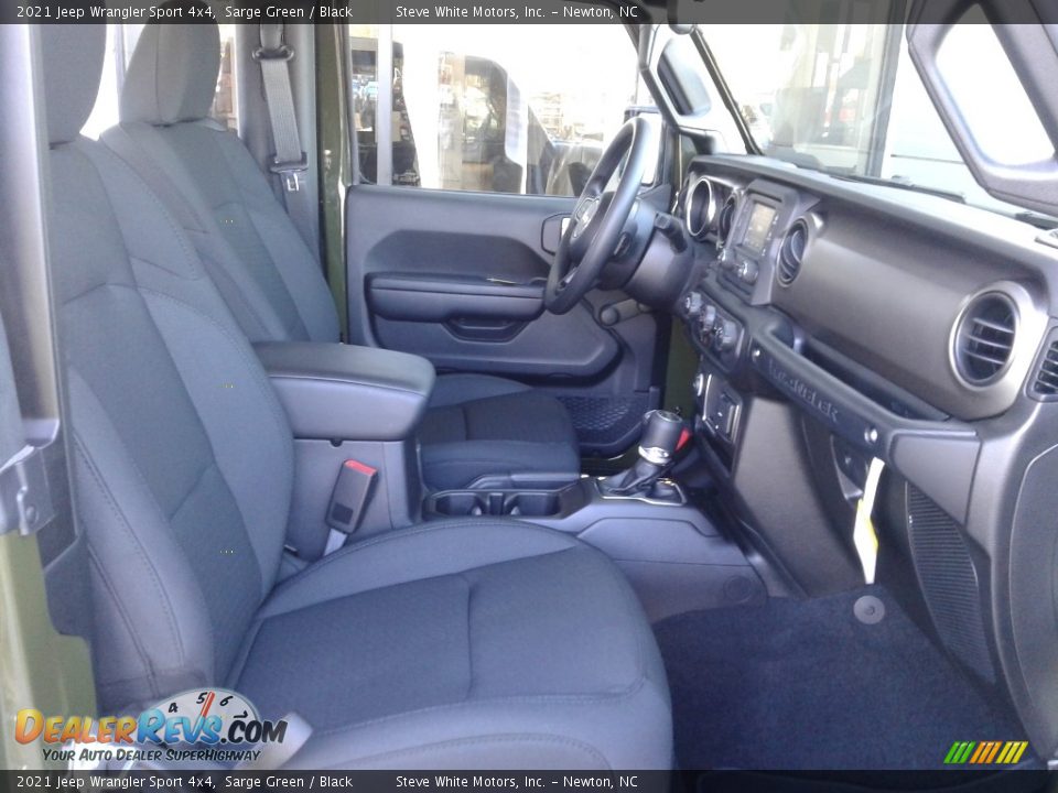 Front Seat of 2021 Jeep Wrangler Sport 4x4 Photo #15