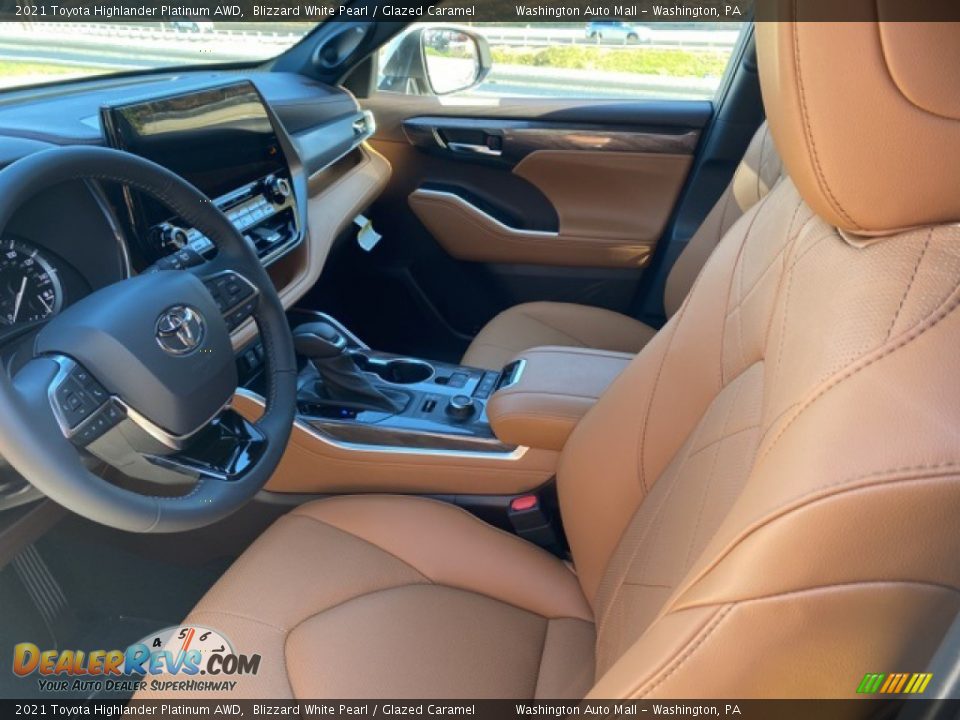 Front Seat of 2021 Toyota Highlander Platinum AWD Photo #4
