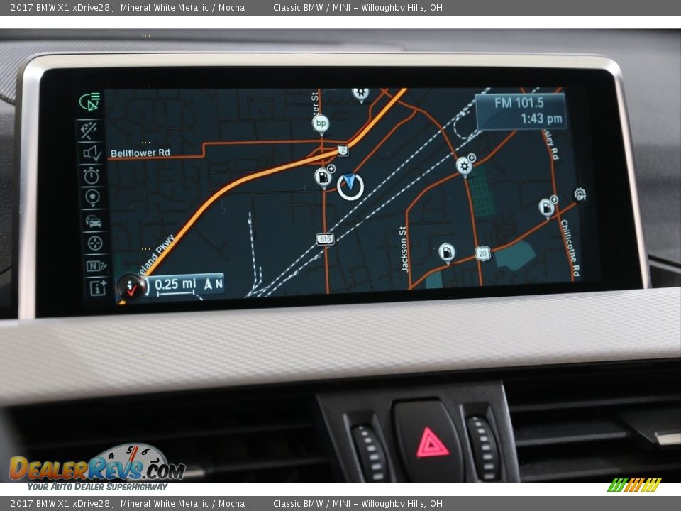 2017 BMW X1 xDrive28i Mineral White Metallic / Mocha Photo #17