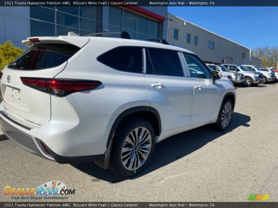 2021 Toyota Highlander Platinum AWD Blizzard White Pearl / Glazed Caramel Photo #14