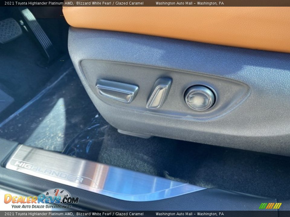 2021 Toyota Highlander Platinum AWD Blizzard White Pearl / Glazed Caramel Photo #22