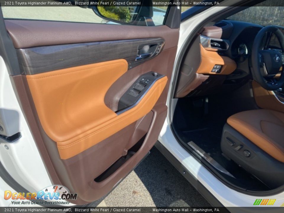 2021 Toyota Highlander Platinum AWD Blizzard White Pearl / Glazed Caramel Photo #24