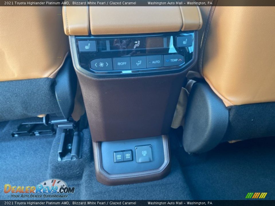 2021 Toyota Highlander Platinum AWD Blizzard White Pearl / Glazed Caramel Photo #26