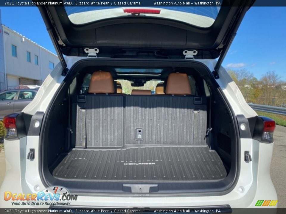 2021 Toyota Highlander Platinum AWD Blizzard White Pearl / Glazed Caramel Photo #32