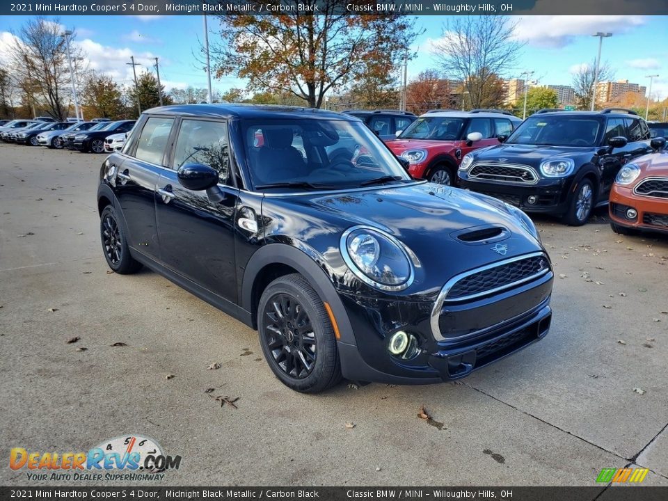 Front 3/4 View of 2021 Mini Hardtop Cooper S 4 Door Photo #1