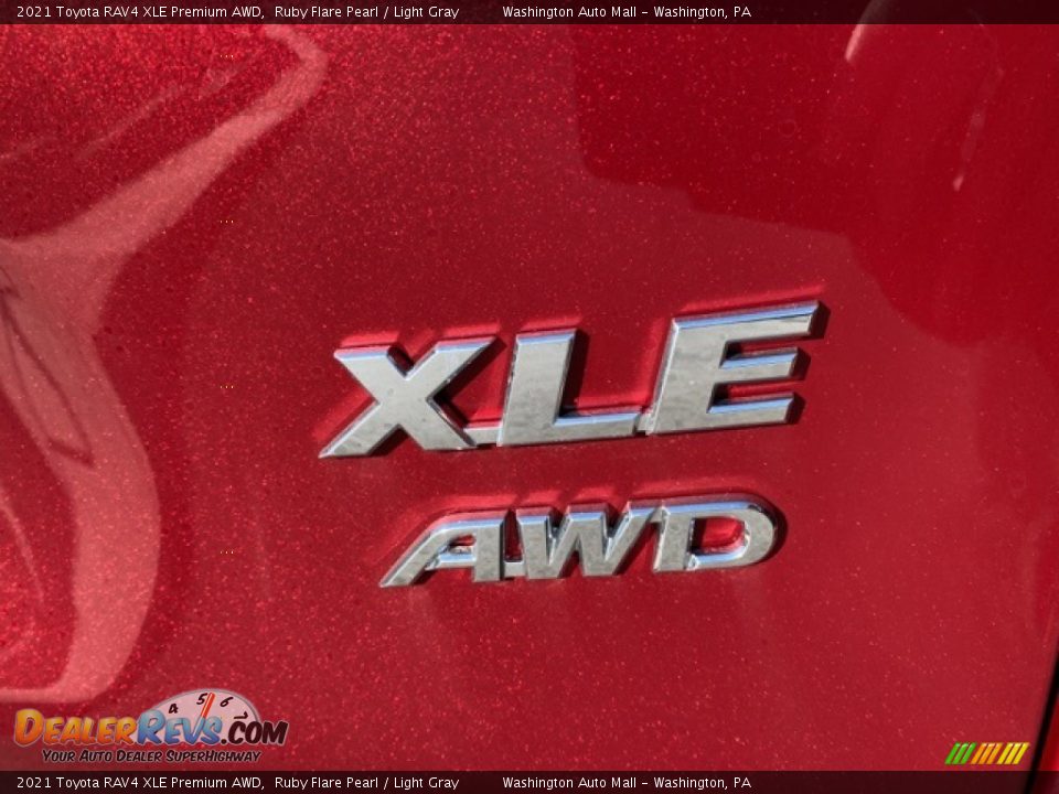 2021 Toyota RAV4 XLE Premium AWD Logo Photo #32