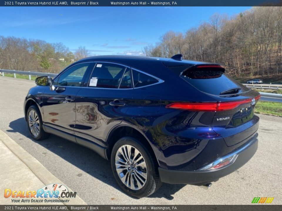 2021 Toyota Venza Hybrid XLE AWD Blueprint / Black Photo #2