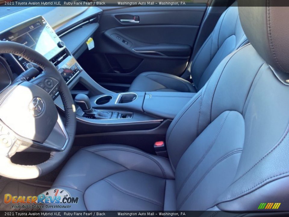 Front Seat of 2021 Toyota Avalon Hybrid XLE Photo #4