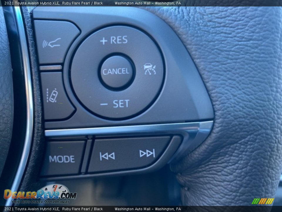 2021 Toyota Avalon Hybrid XLE Steering Wheel Photo #9