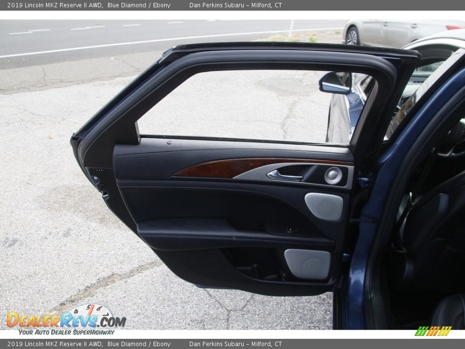Door Panel of 2019 Lincoln MKZ Reserve II AWD Photo #11