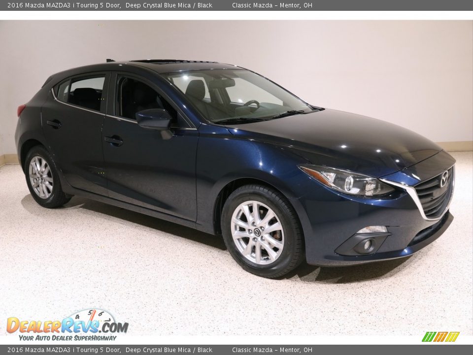 Front 3/4 View of 2016 Mazda MAZDA3 i Touring 5 Door Photo #1