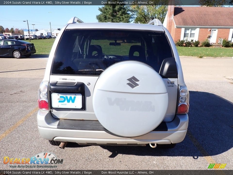 2004 Suzuki Grand Vitara LX 4WD Silky Silver Metallic / Beige Photo #9