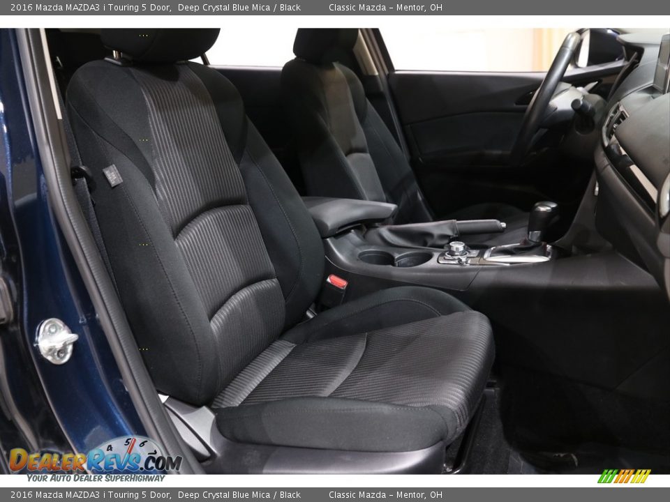 Front Seat of 2016 Mazda MAZDA3 i Touring 5 Door Photo #14