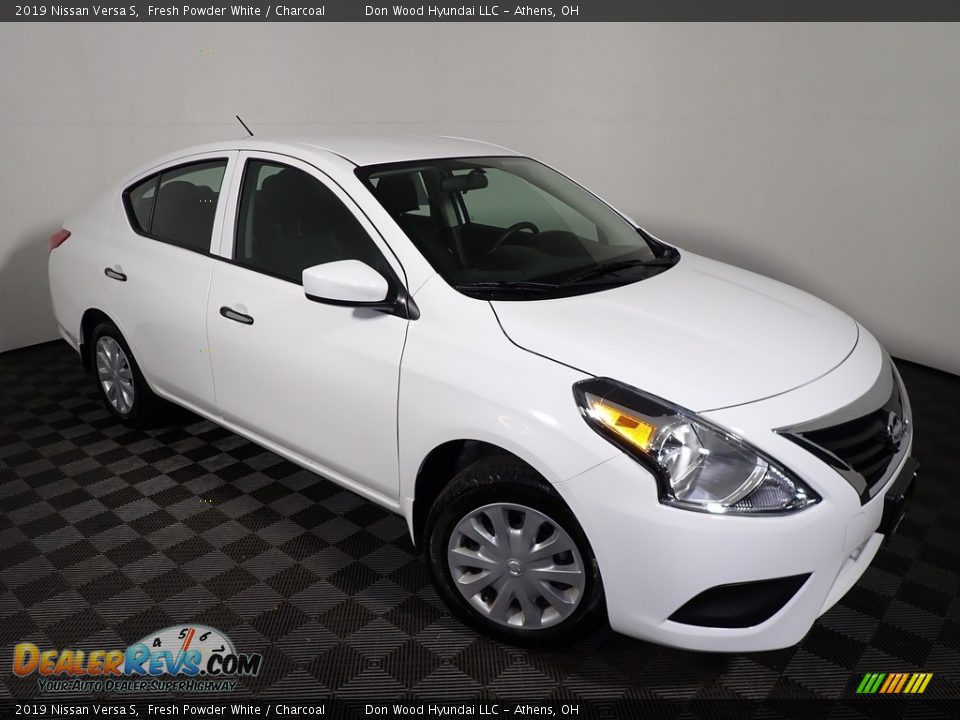 2019 Nissan Versa S Fresh Powder White / Charcoal Photo #2