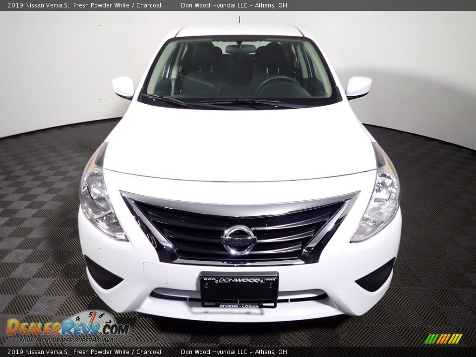 2019 Nissan Versa S Fresh Powder White / Charcoal Photo #4