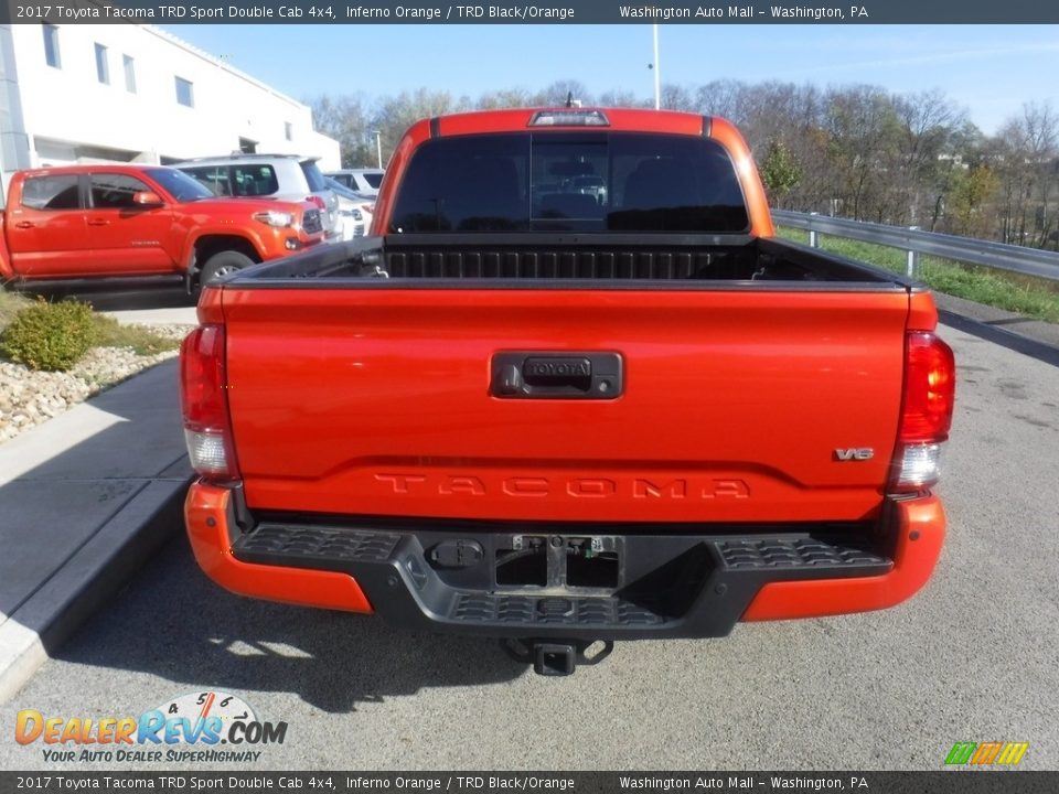 2017 Toyota Tacoma TRD Sport Double Cab 4x4 Inferno Orange / TRD Black/Orange Photo #16