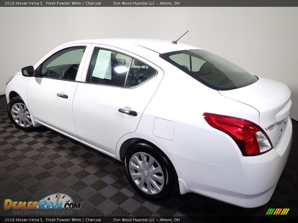 2019 Nissan Versa S Fresh Powder White / Charcoal Photo #9