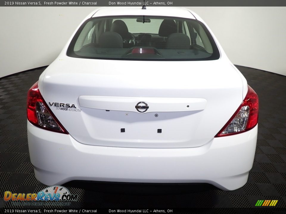 2019 Nissan Versa S Fresh Powder White / Charcoal Photo #11