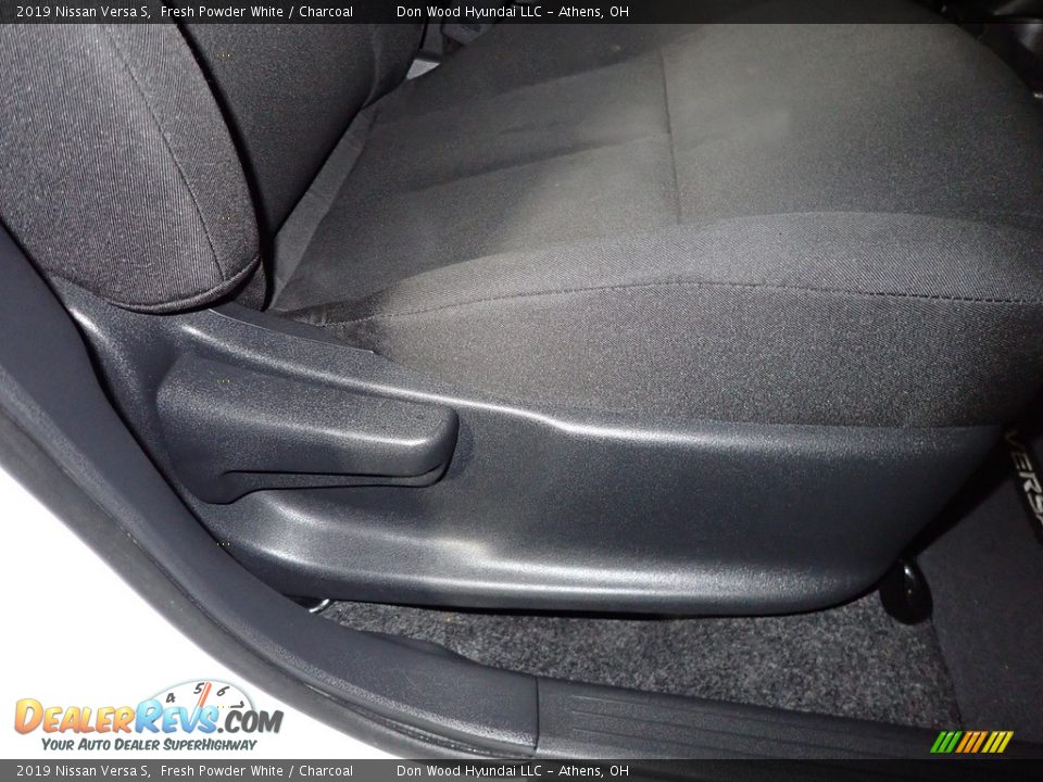 2019 Nissan Versa S Fresh Powder White / Charcoal Photo #25