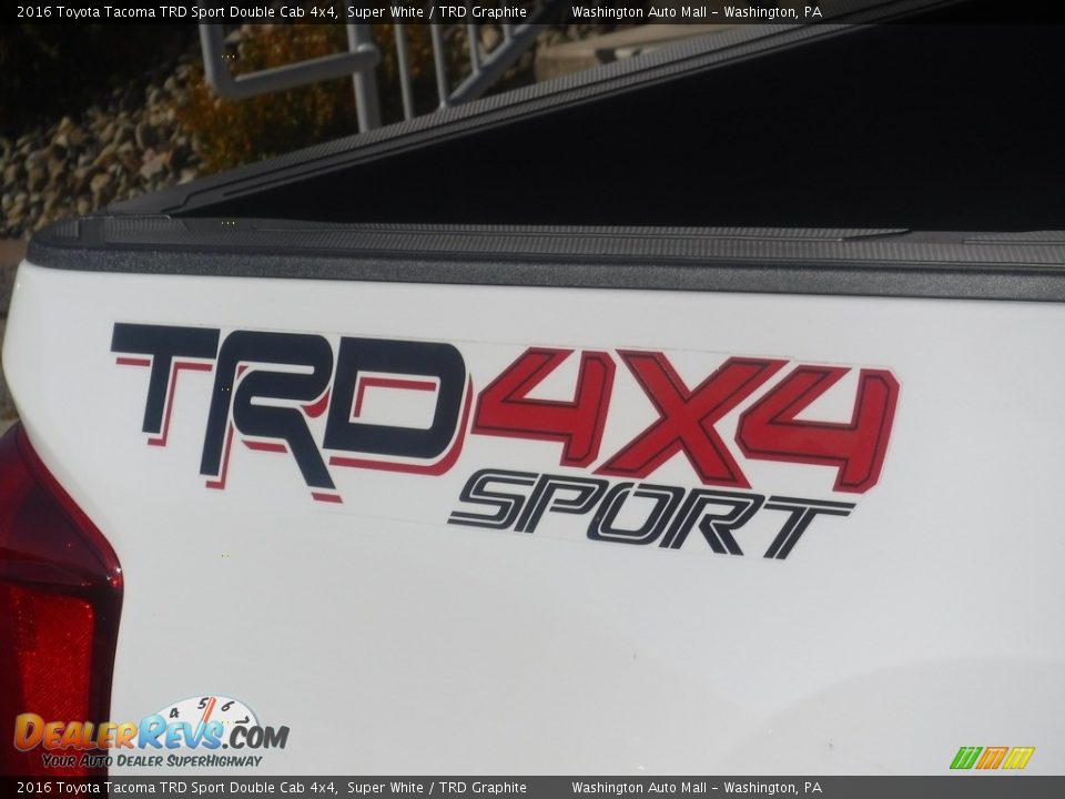 2016 Toyota Tacoma TRD Sport Double Cab 4x4 Logo Photo #9