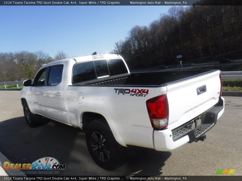 2016 Toyota Tacoma TRD Sport Double Cab 4x4 Super White / TRD Graphite Photo #14