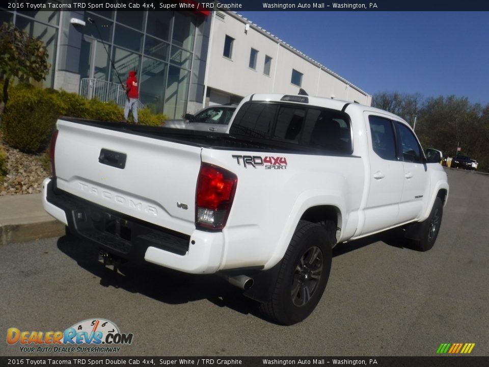 2016 Toyota Tacoma TRD Sport Double Cab 4x4 Super White / TRD Graphite Photo #16